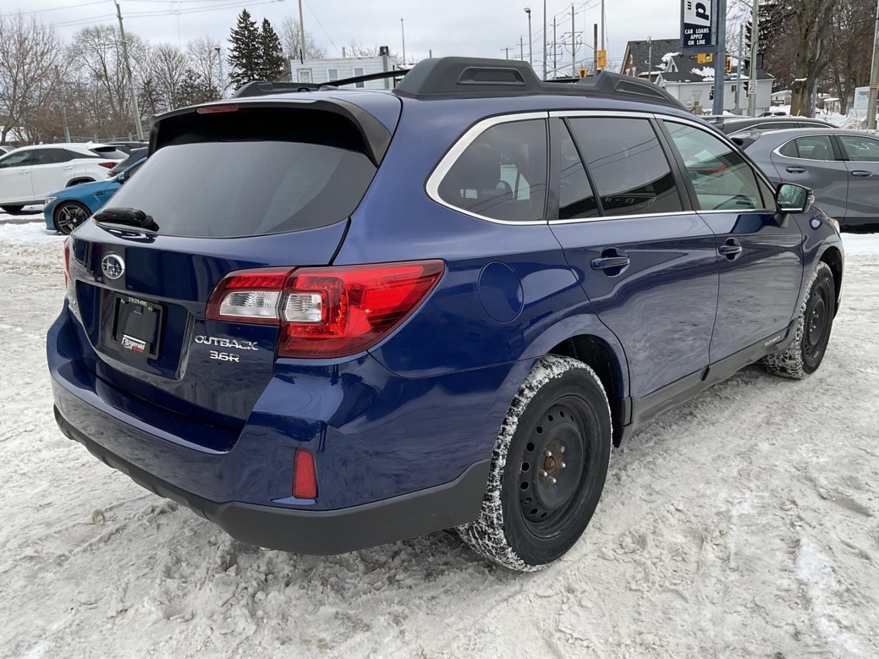 2016 Subaru Outback 3.6R Limited W/Tech Pkg - LTHR! NAV! BACK-UP CAM! Photo