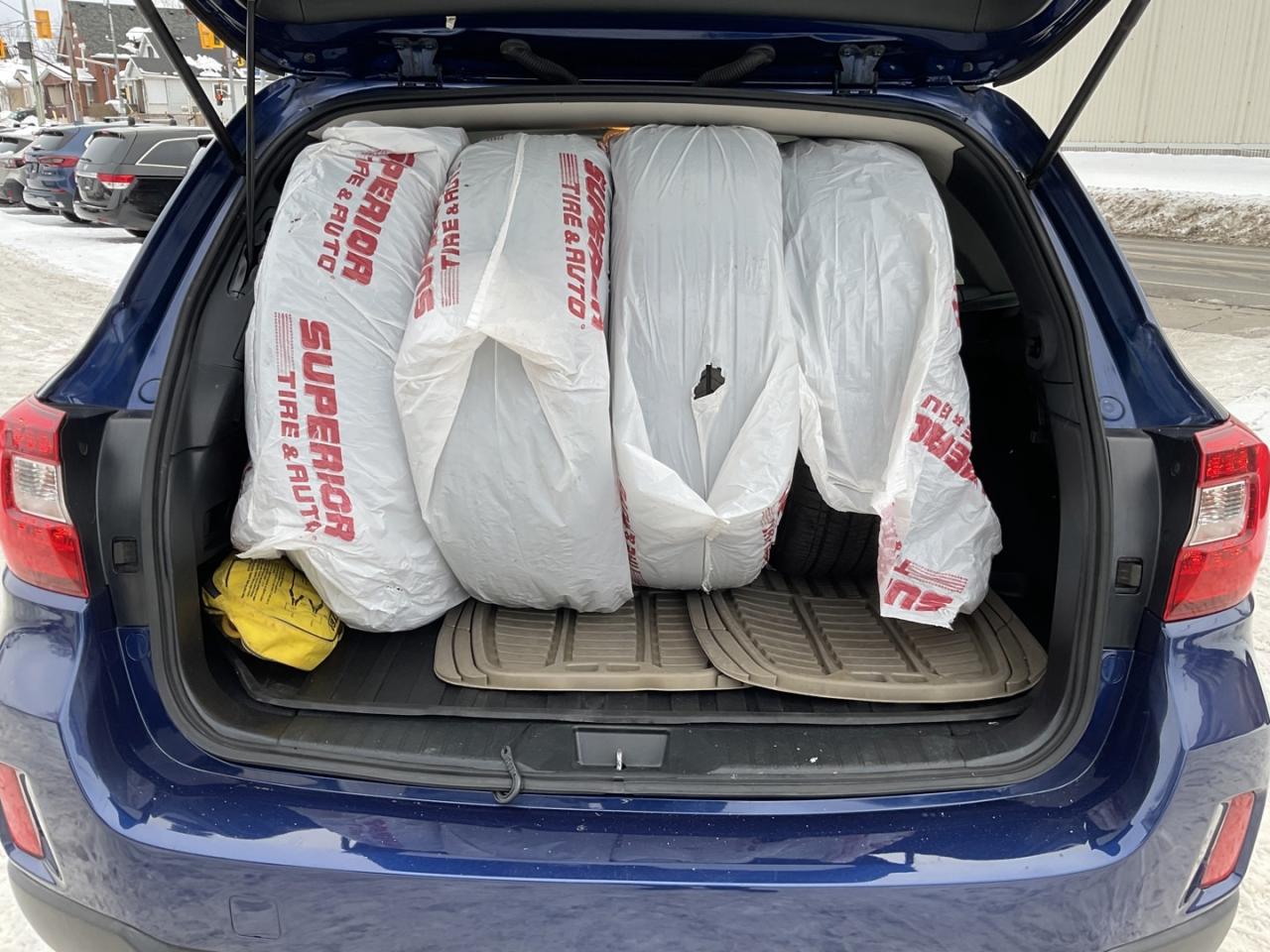 2016 Subaru Outback 3.6R Limited W/Tech Pkg - LTHR! NAV! BACK-UP CAM! Photo