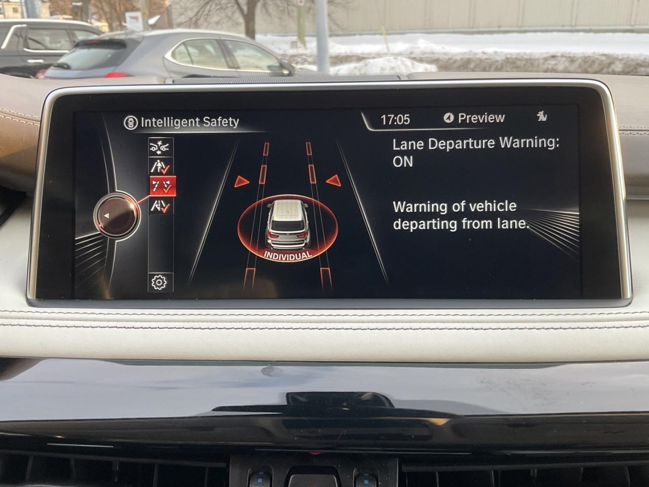 2016 BMW X5 xDrive35i - INDVIDUAL PKG! HUD! NAV! BACK-UP CAM! Photo