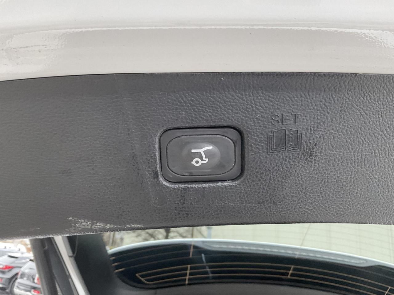 2023 Ford Edge SEL AWD - CAR PLAY! BACK-UP CAM! BSM! REMOTE START Photo