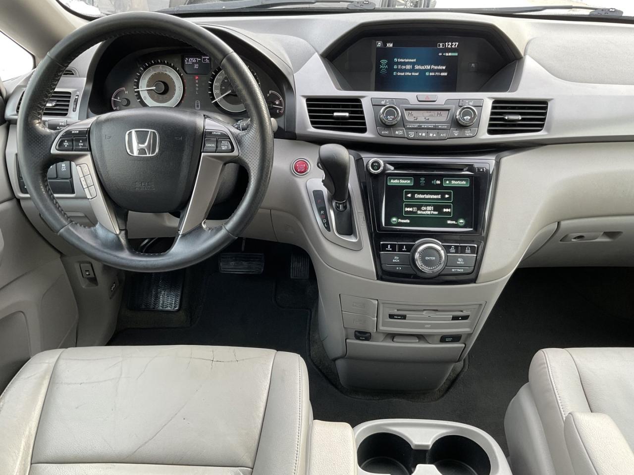 2017 Honda Odyssey EX-L w/Navigation - LTHR! DVD! BACK-UP/BLIND-SPOT Photo