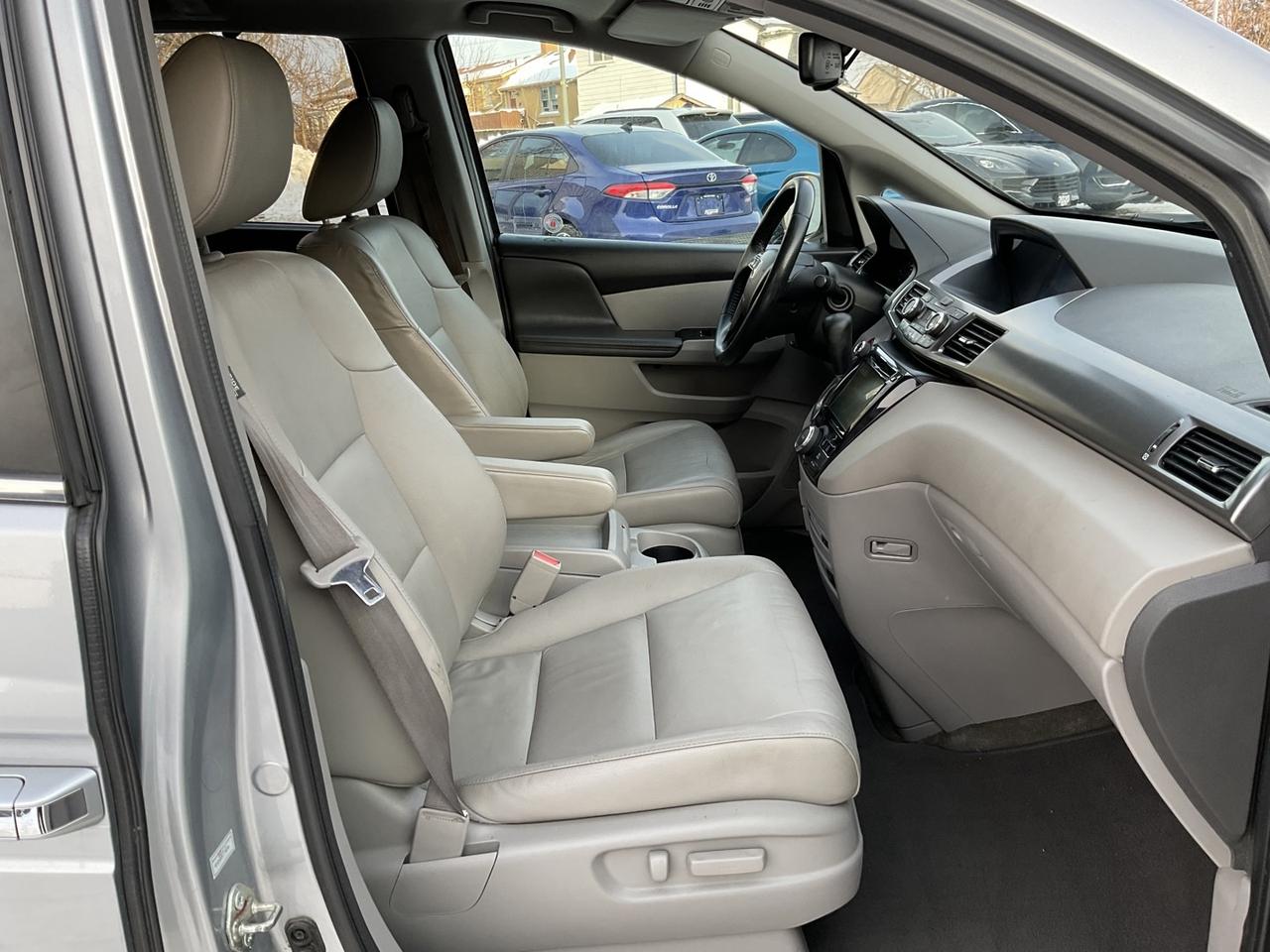 2017 Honda Odyssey EX-L w/Navigation - LTHR! DVD! BACK-UP/BLIND-SPOT Photo