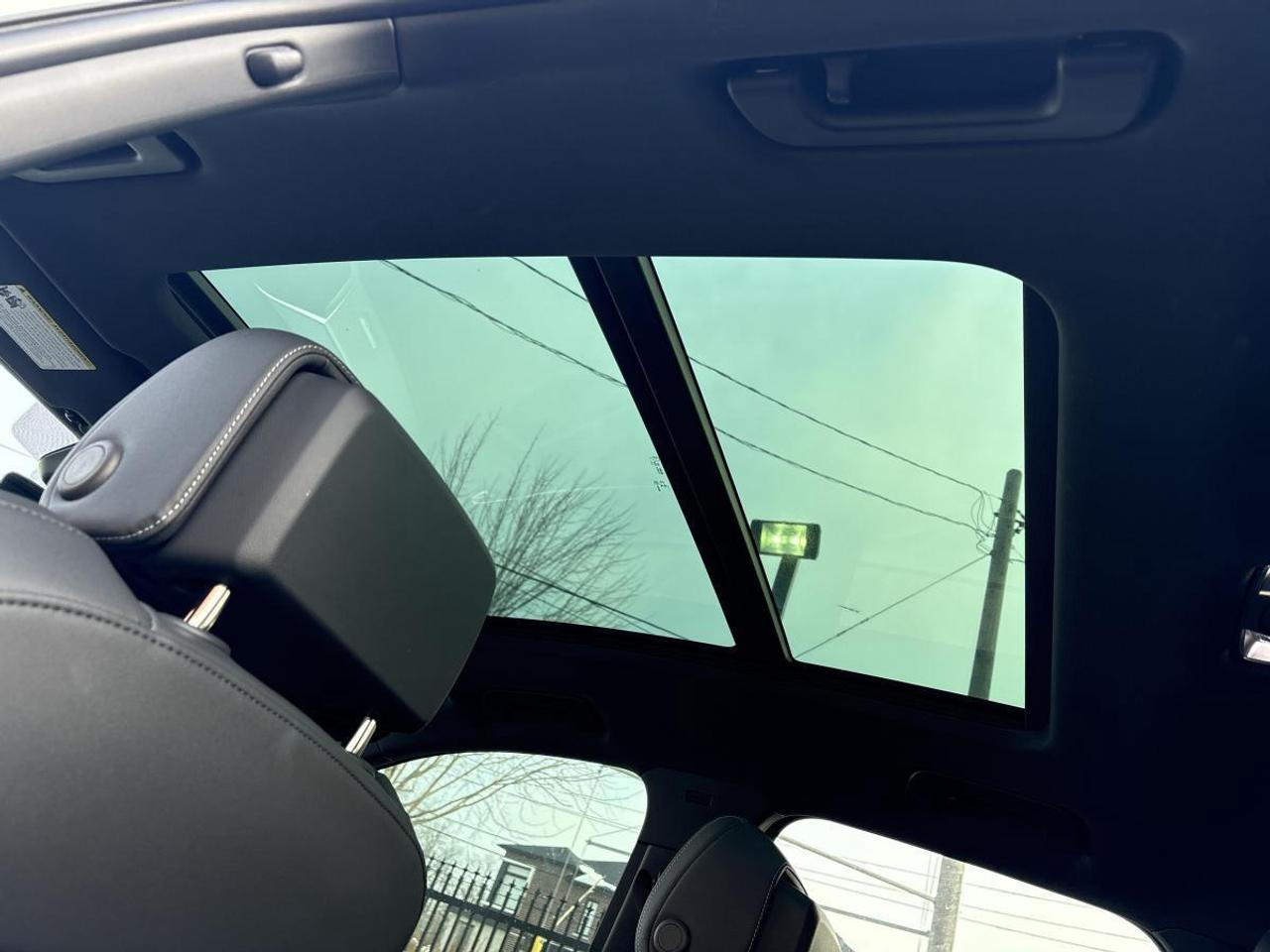 2024 Audi Q3 Progressiv w/2 Sets of Tires Clean Carfax Photo