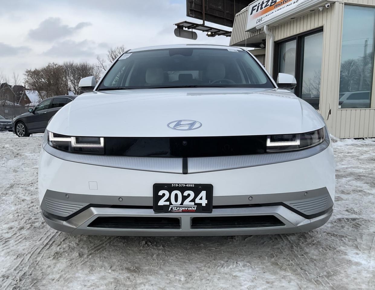 2024 Hyundai IONIQ 5 LONG RANGE AWD W/ LUX PKG - LTHR! HUD! NAV! 360 CA Photo