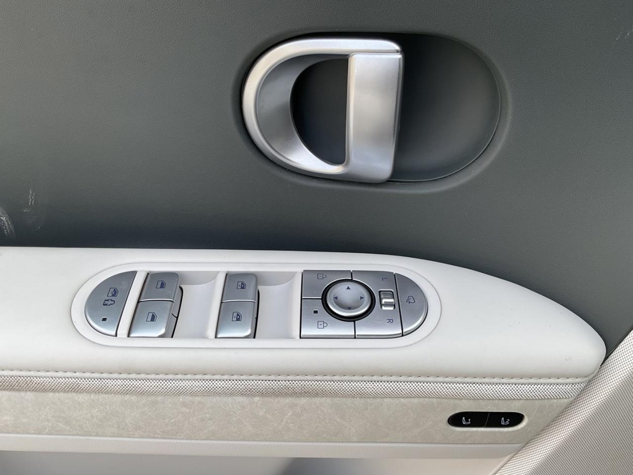 2024 Hyundai IONIQ 5 LONG RANGE AWD W/ LUX PKG - LTHR! HUD! NAV! 360 CA Photo