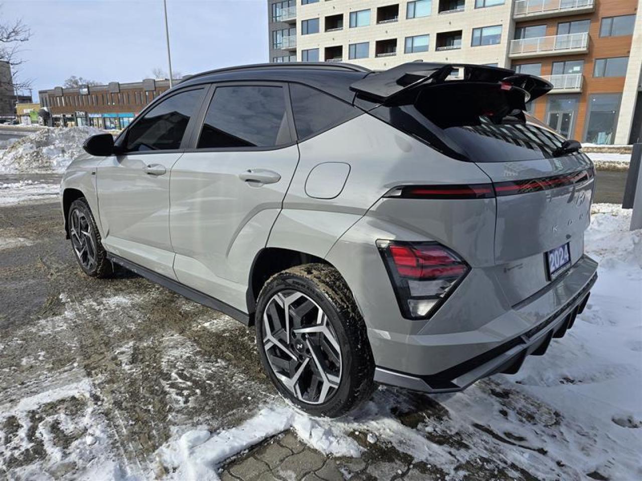 2024 Hyundai KONA 1.6T N Line Ultimate AWD w/Two-Tone Roof Photo