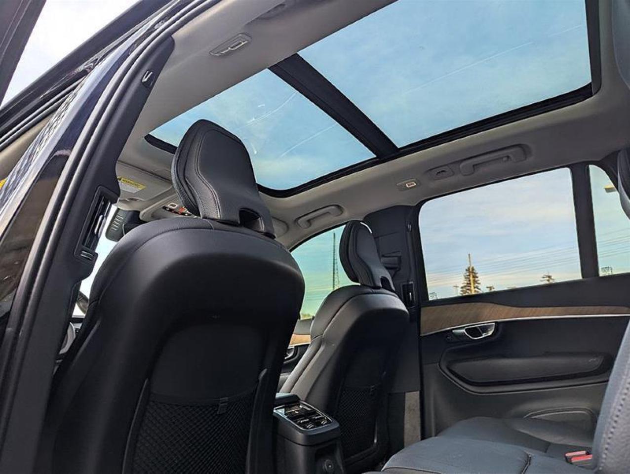 2024 Volvo XC90 Recharge T8 eAWD PHEV Plus Bright Theme 7-Seater Photo