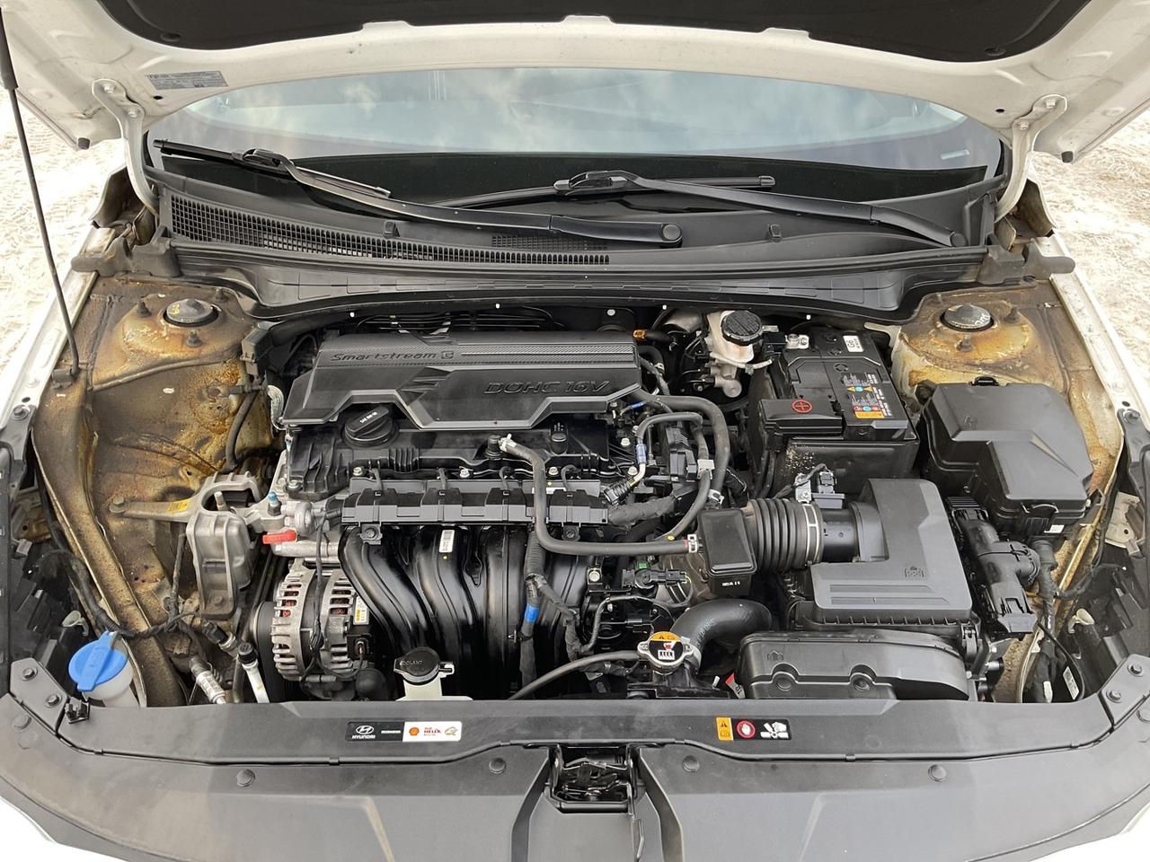 2023 Hyundai Elantra Preferred W/Tech Pkg -NAV! BACK-UP CAM! BSM! SUNRO Photo