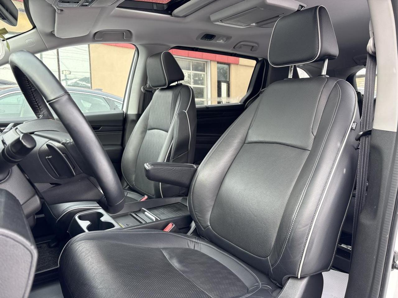 2023 Honda Odyssey Touring Photo