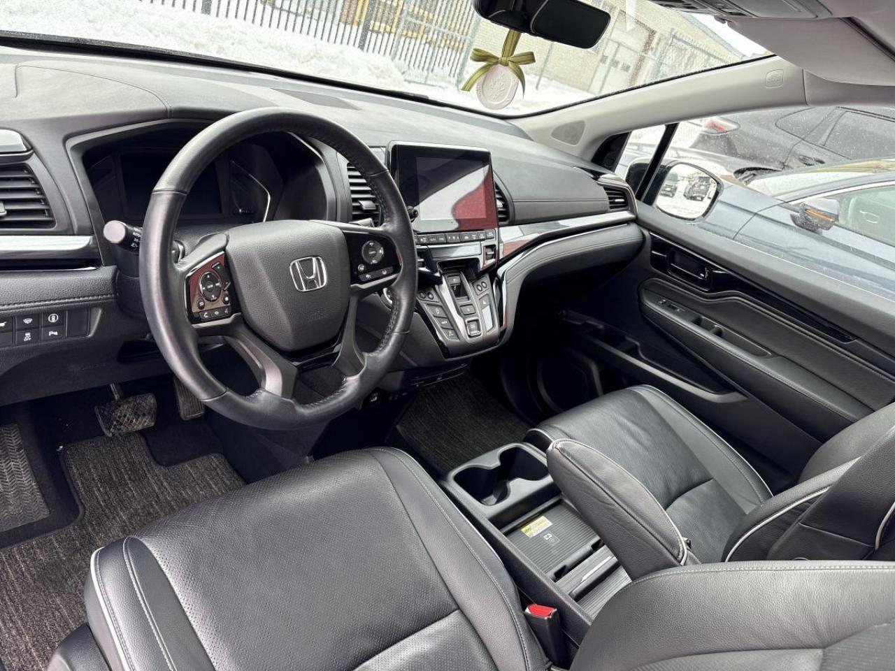 2023 Honda Odyssey Touring Photo