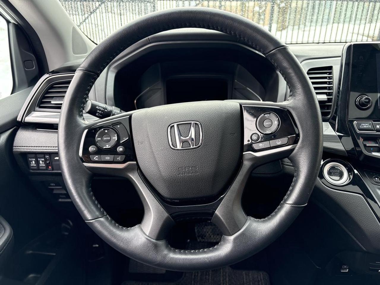 2023 Honda Odyssey Touring Photo