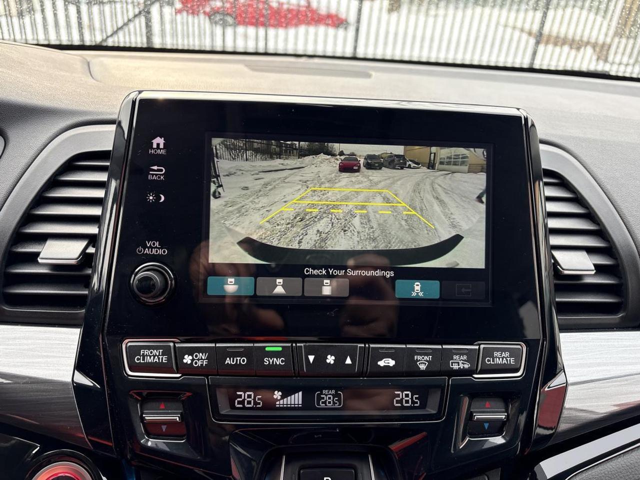 2023 Honda Odyssey Touring Photo