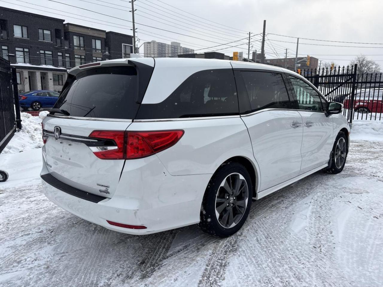 2023 Honda Odyssey Touring Photo