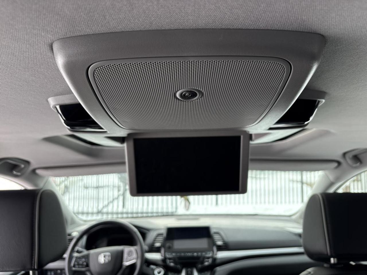 2023 Honda Odyssey Touring Photo