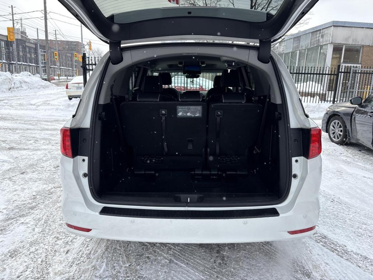 2023 Honda Odyssey Touring Photo