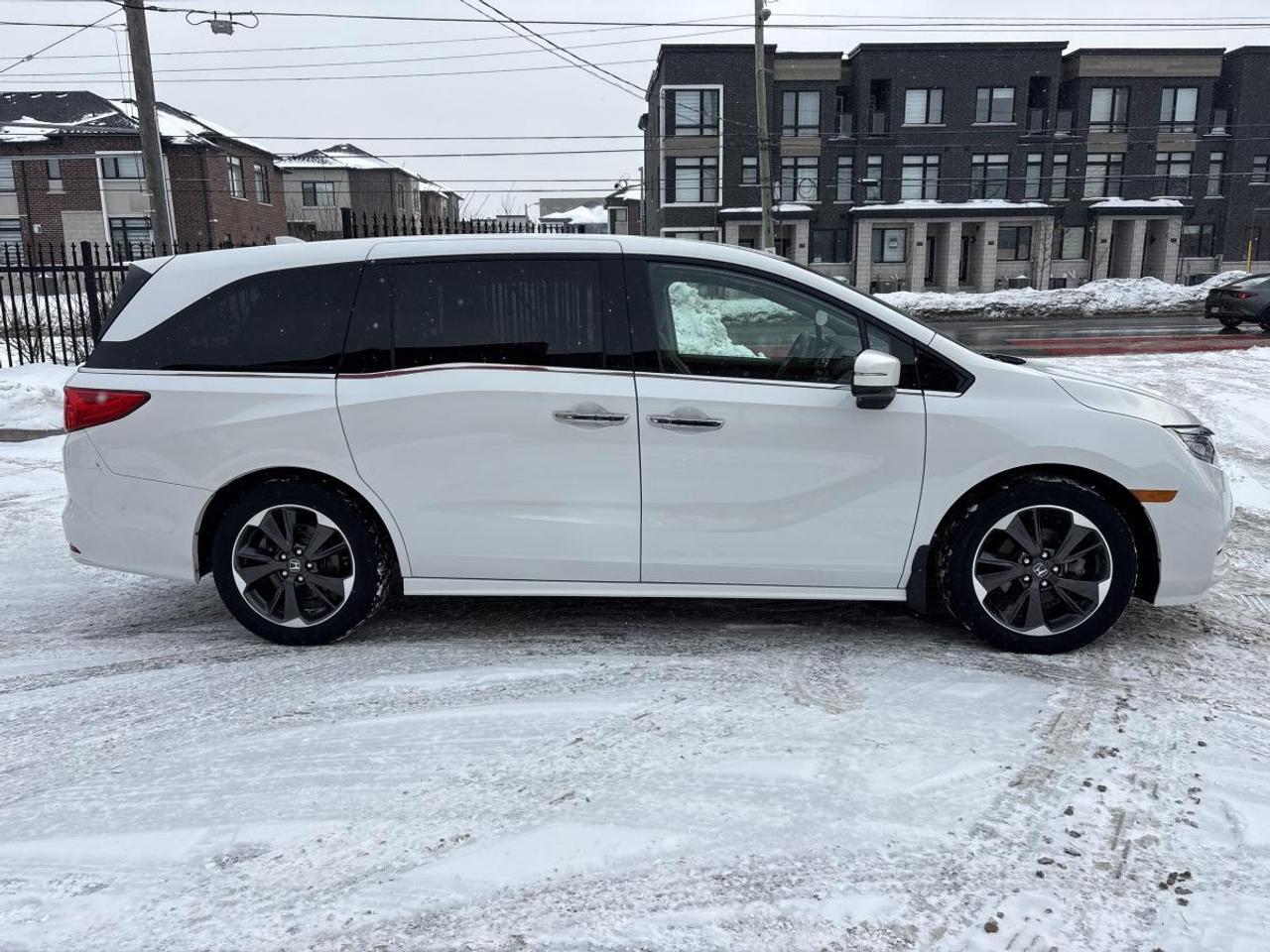 2023 Honda Odyssey Touring Photo