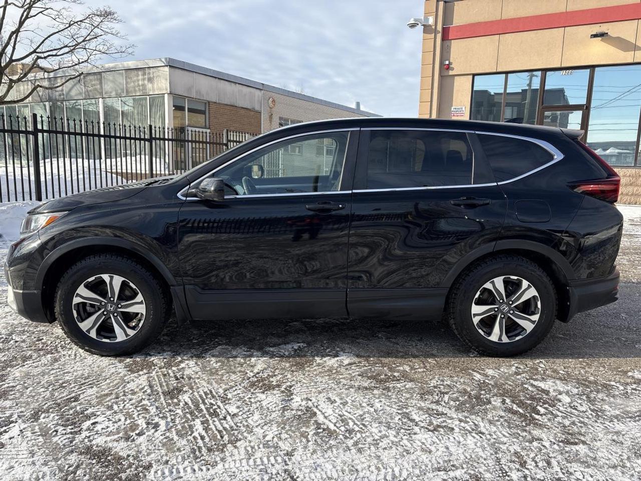 2021 Honda CR-V LX Includes Winter/Summer Tires! Photo4