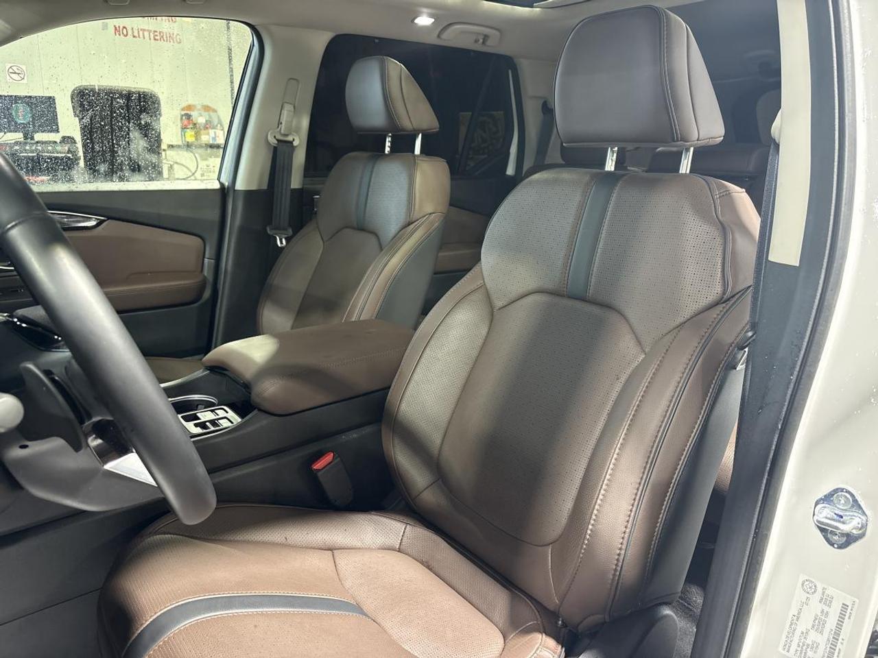 2025 Honda Pilot Touring Honda Certified With 7YR/160K Warranty Photo