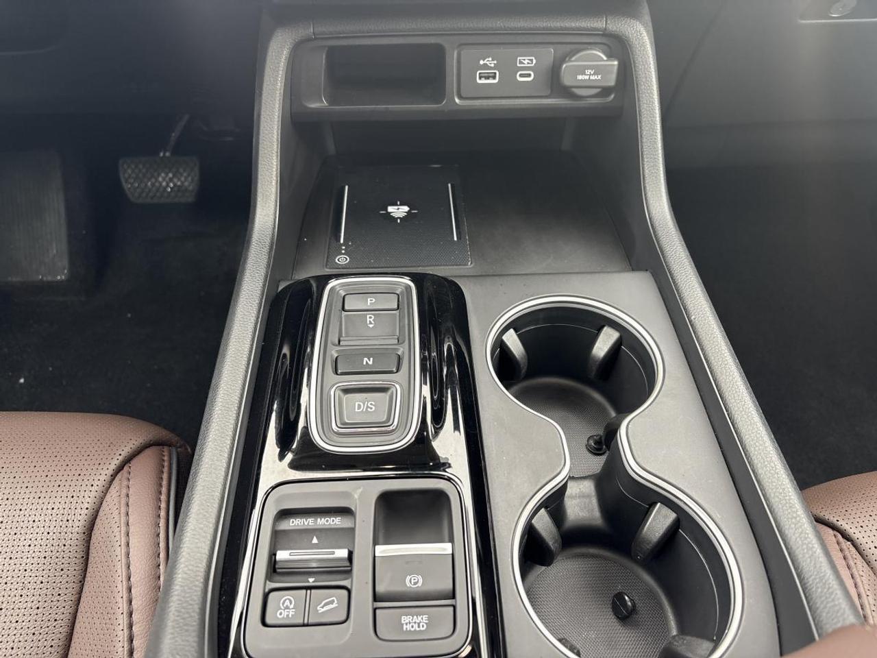 2025 Honda Pilot Touring Honda Certified With 7YR/160K Warranty Photo