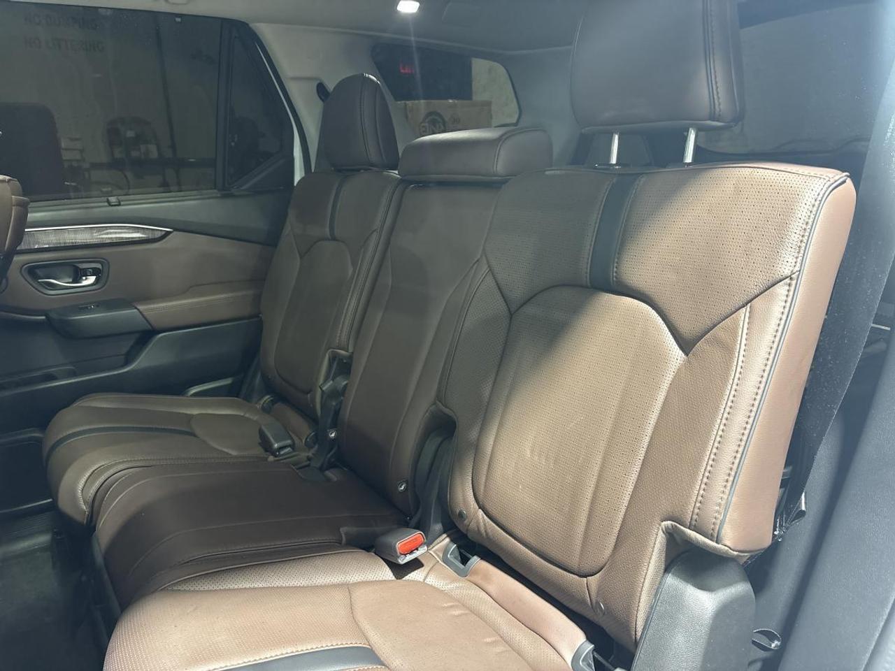 2025 Honda Pilot Touring Honda Certified With 7YR/160K Warranty Photo