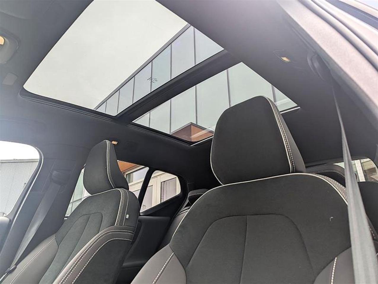 2025 Volvo XC40 B5 Ultra   AWD   Low KM   21” Wheels   Clean Photo