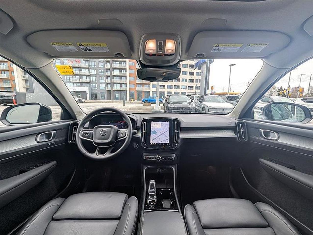 2025 Volvo XC40 B5 Plus   AWD   Low KM   Climate Pkg   3.49% Photo