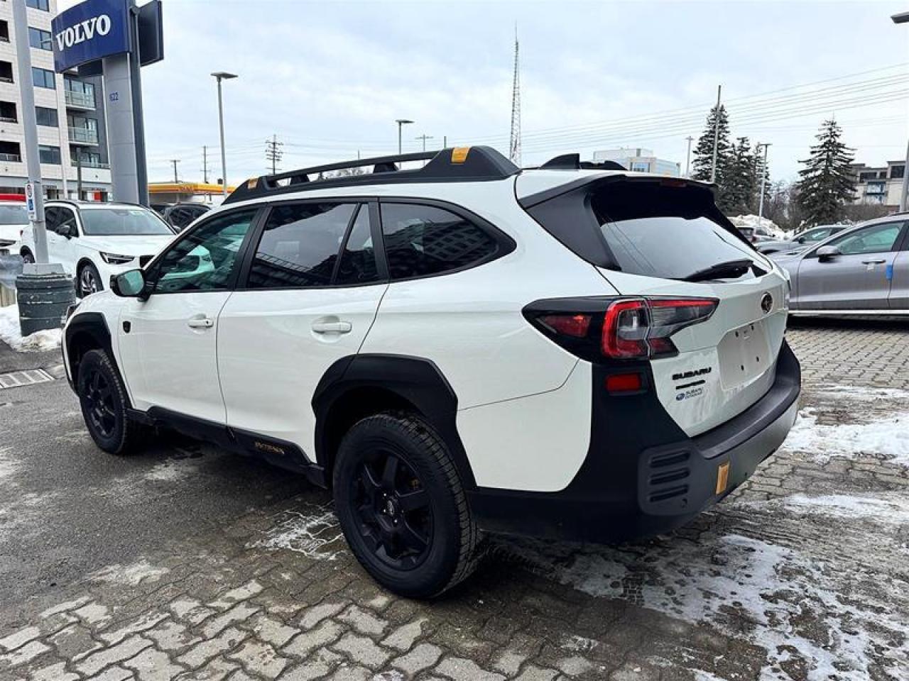 2023 Subaru Outback 2.4L Wilderness Turbo Photo3