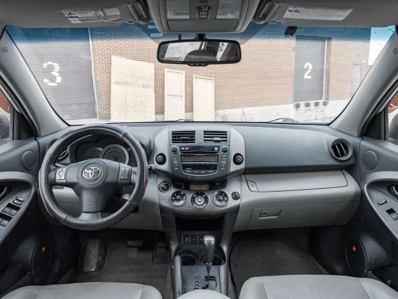 2009 Toyota RAV4 4WD V6 Limited, Leather, Sunroof, Camera Photo