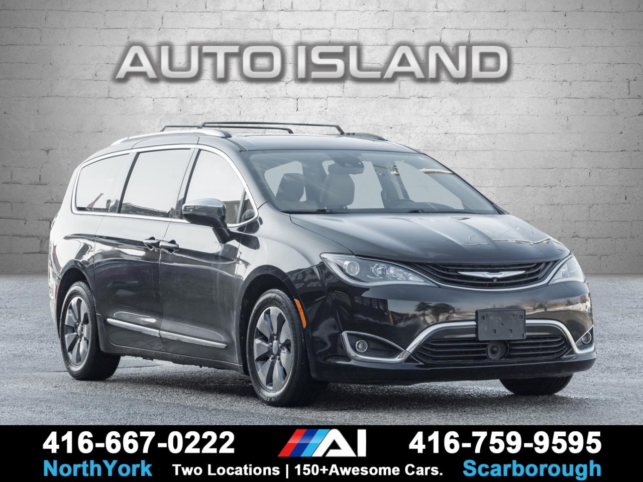 2017 Chrysler Pacifica Platinum Hybrid, Nav, Pano Sunroof Photo0