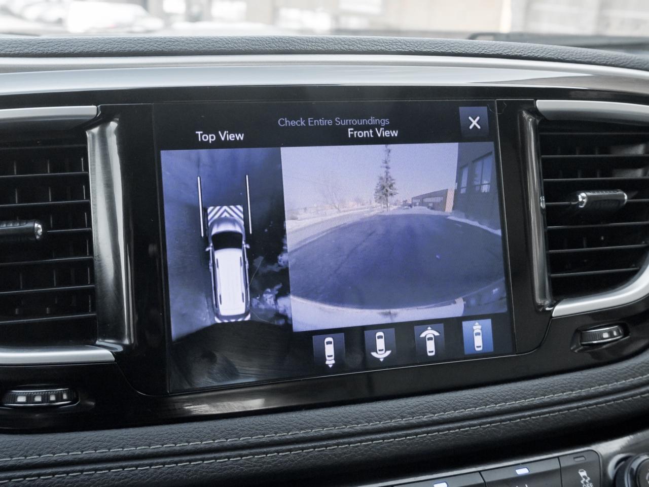 2017 Chrysler Pacifica Platinum Hybrid, Nav, Pano Sunroof Photo