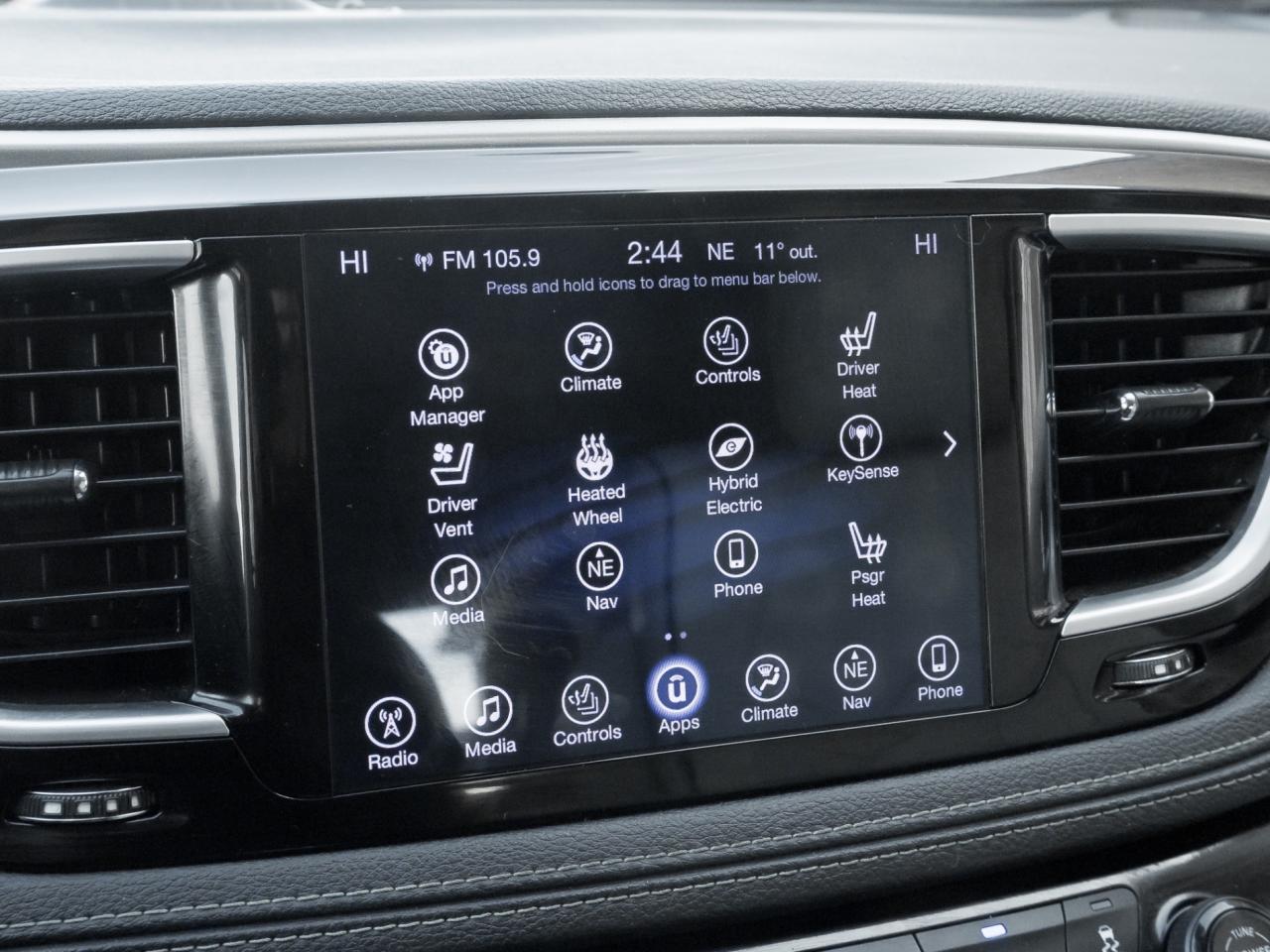 2017 Chrysler Pacifica Platinum Hybrid, Nav, Pano Sunroof Photo