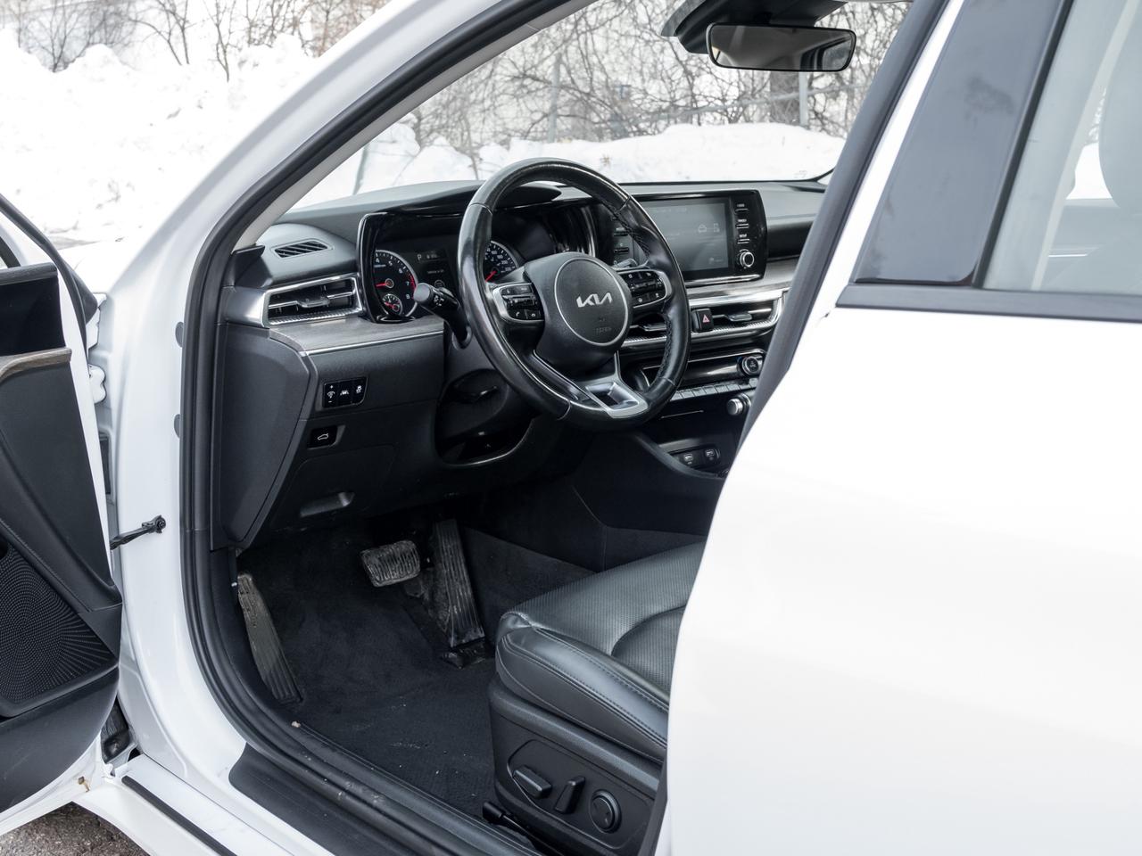 2022 Kia K5 EX AWD, Leather, Pano Sunroof, Camera Photo