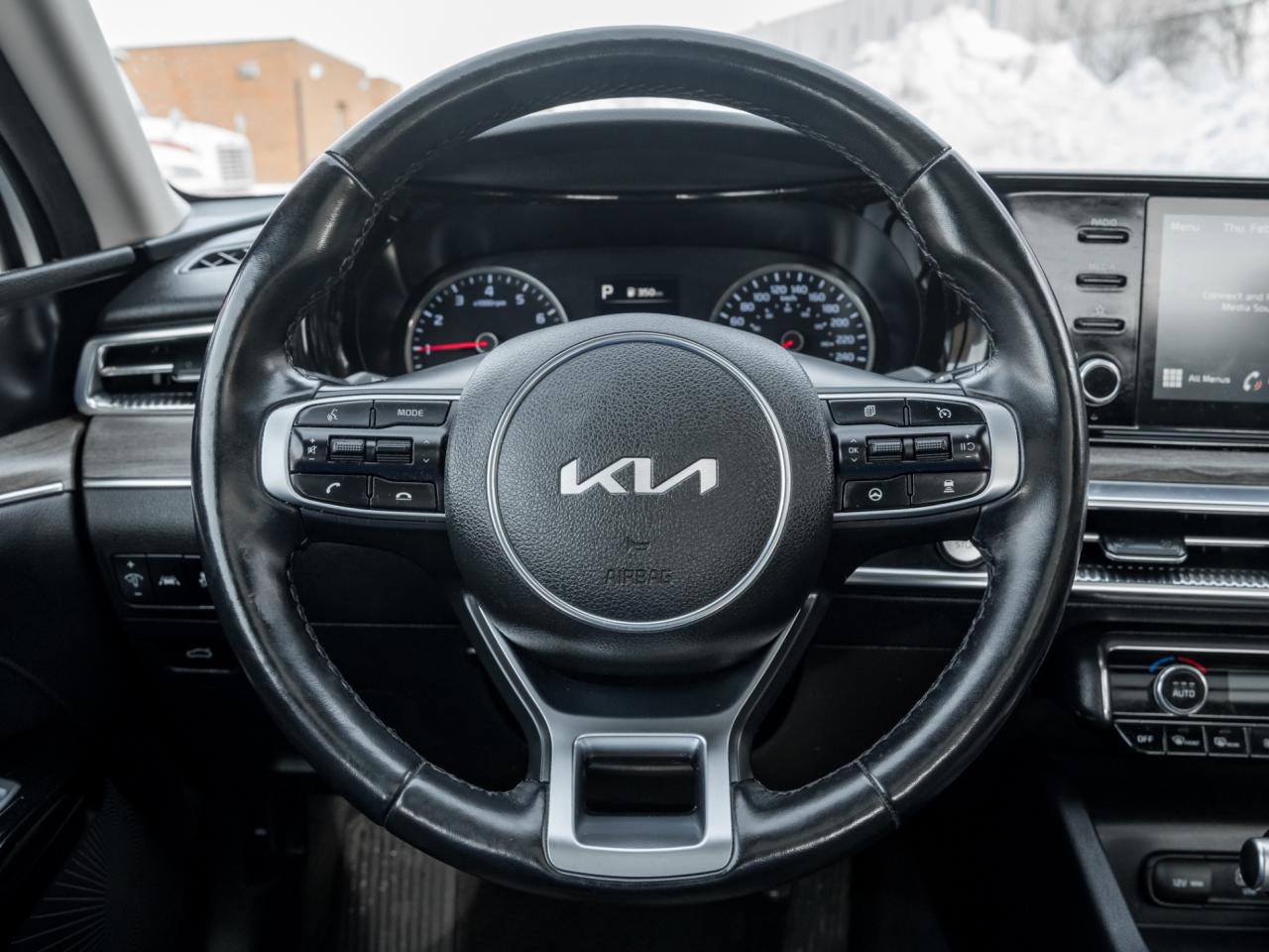 2022 Kia K5 EX AWD, Leather, Pano Sunroof, Camera Photo