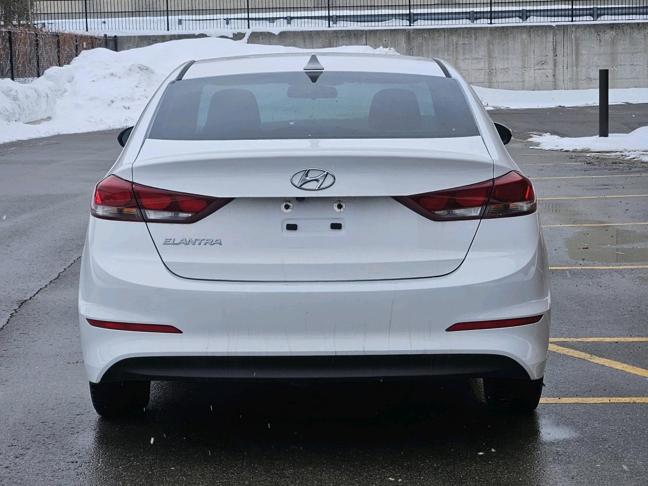 2017 Hyundai Elantra GL,  Camera Photo