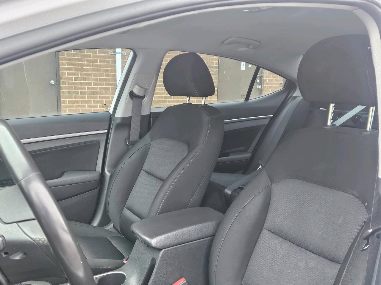 2017 Hyundai Elantra GL,  Camera Photo