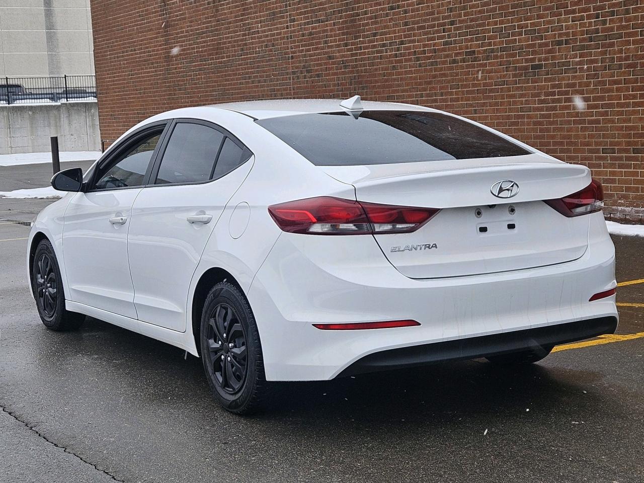 2017 Hyundai Elantra GL,  Camera Photo