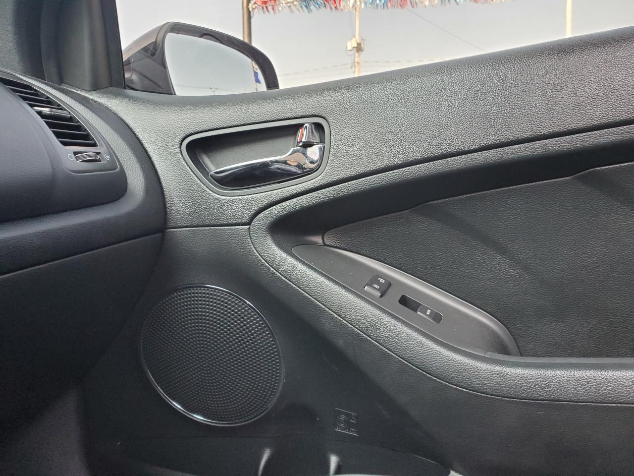 2016 Kia Forte Koup LEATHER   NAV   ROOF   CAM    ALL CREDIT APPROVED Photo