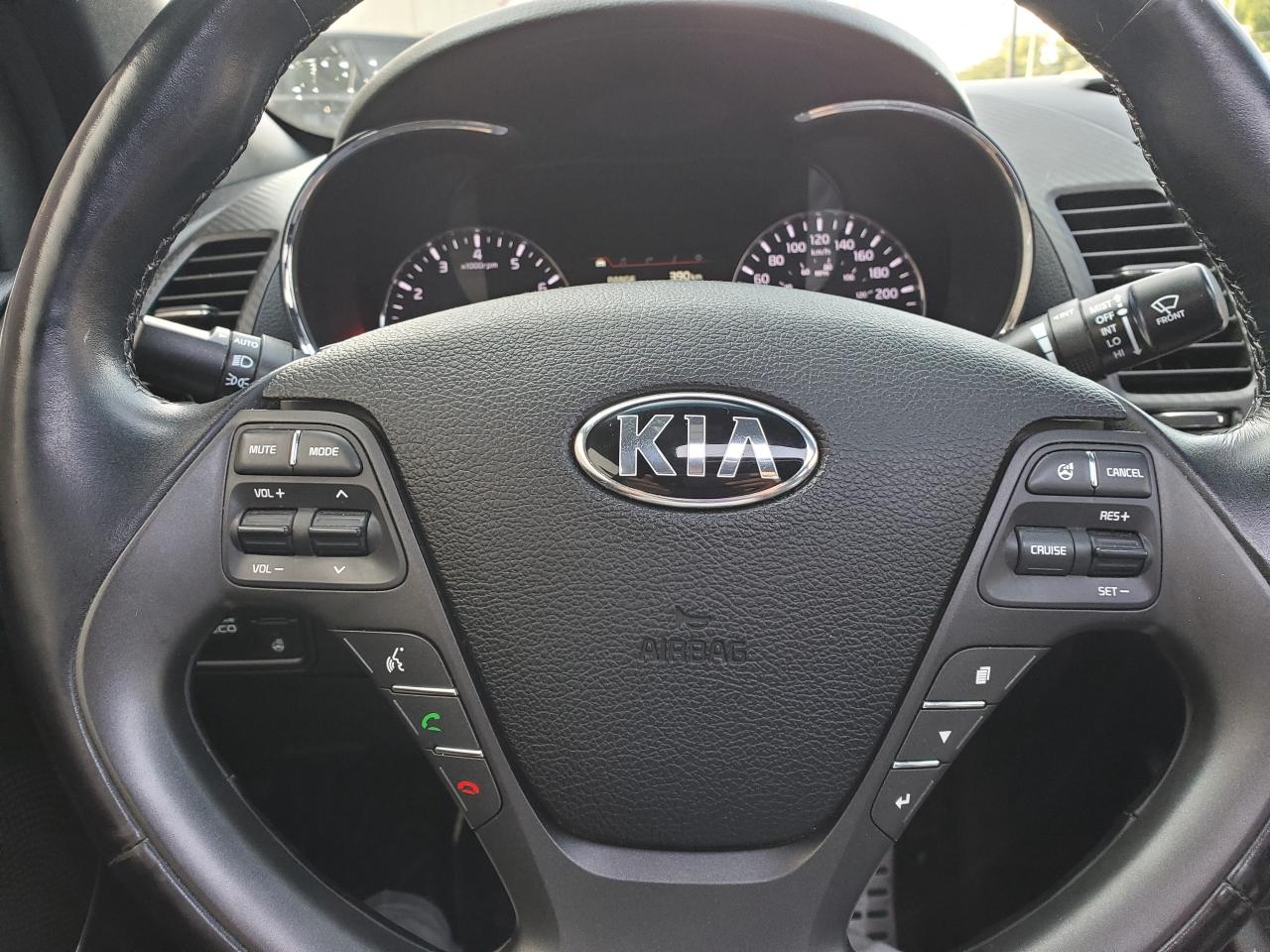 2016 Kia Forte Koup LEATHER   NAV   ROOF   CAM    ALL CREDIT APPROVED Photo