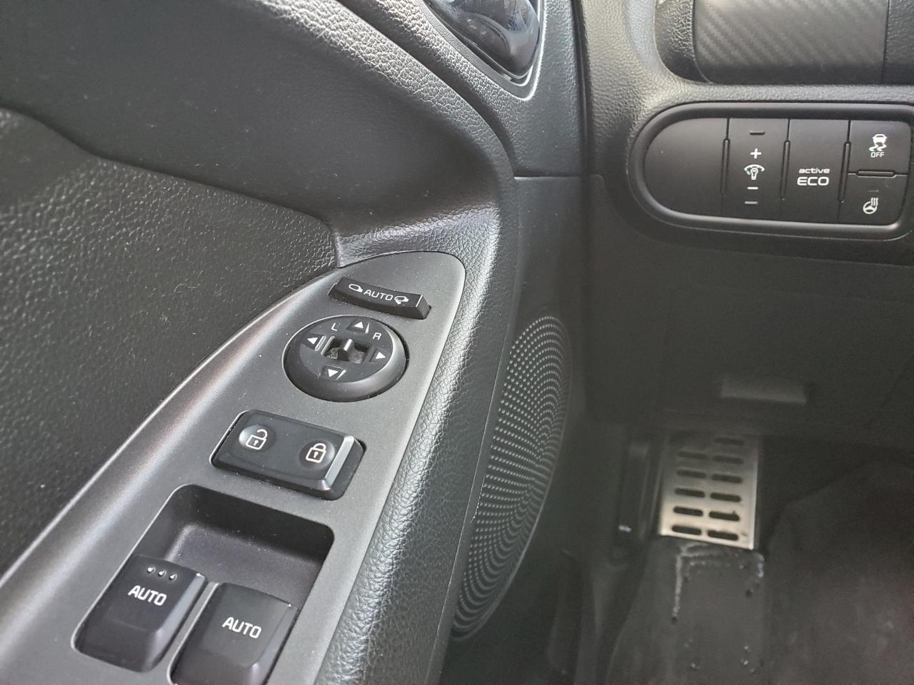 2016 Kia Forte Koup LEATHER   NAV   ROOF   CAM    ALL CREDIT APPROVED Photo