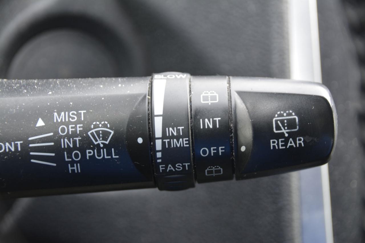 2011 Mitsubishi RVR ES Photo