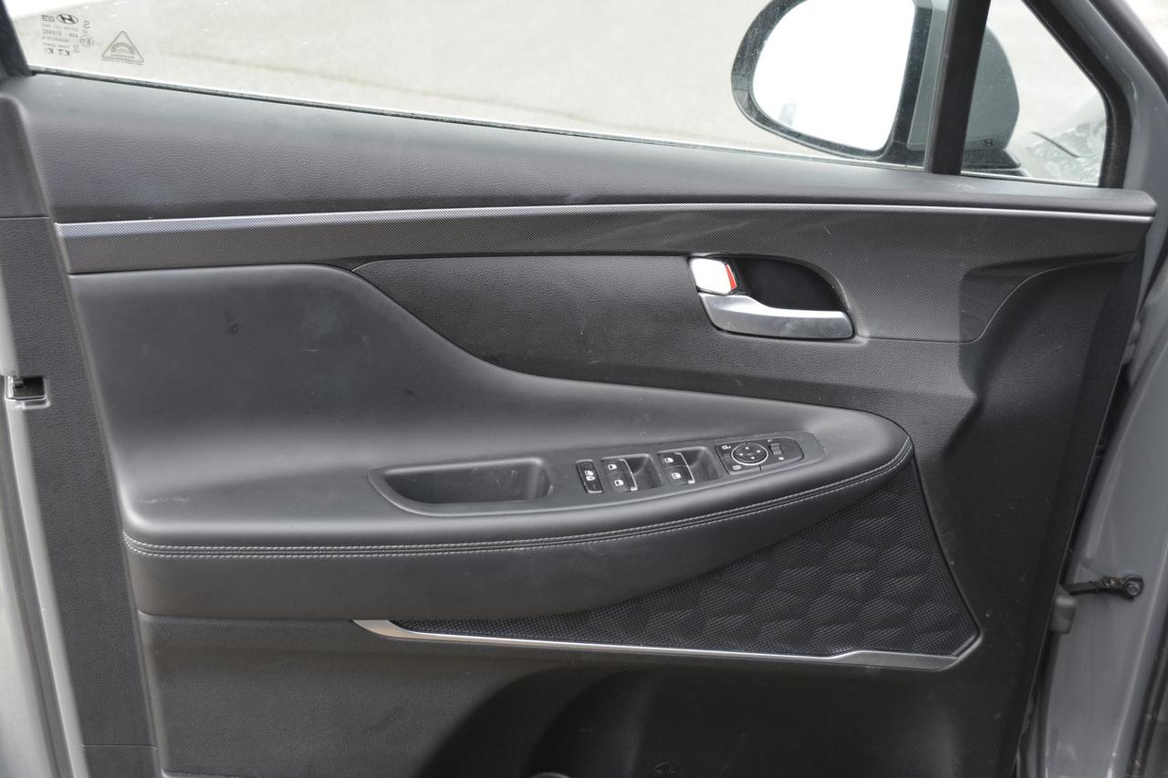 2023 Hyundai Santa Fe Preferred Photo