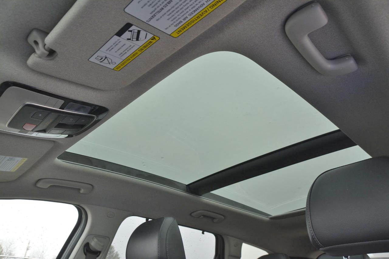 2023 Hyundai Santa Fe Preferred Photo