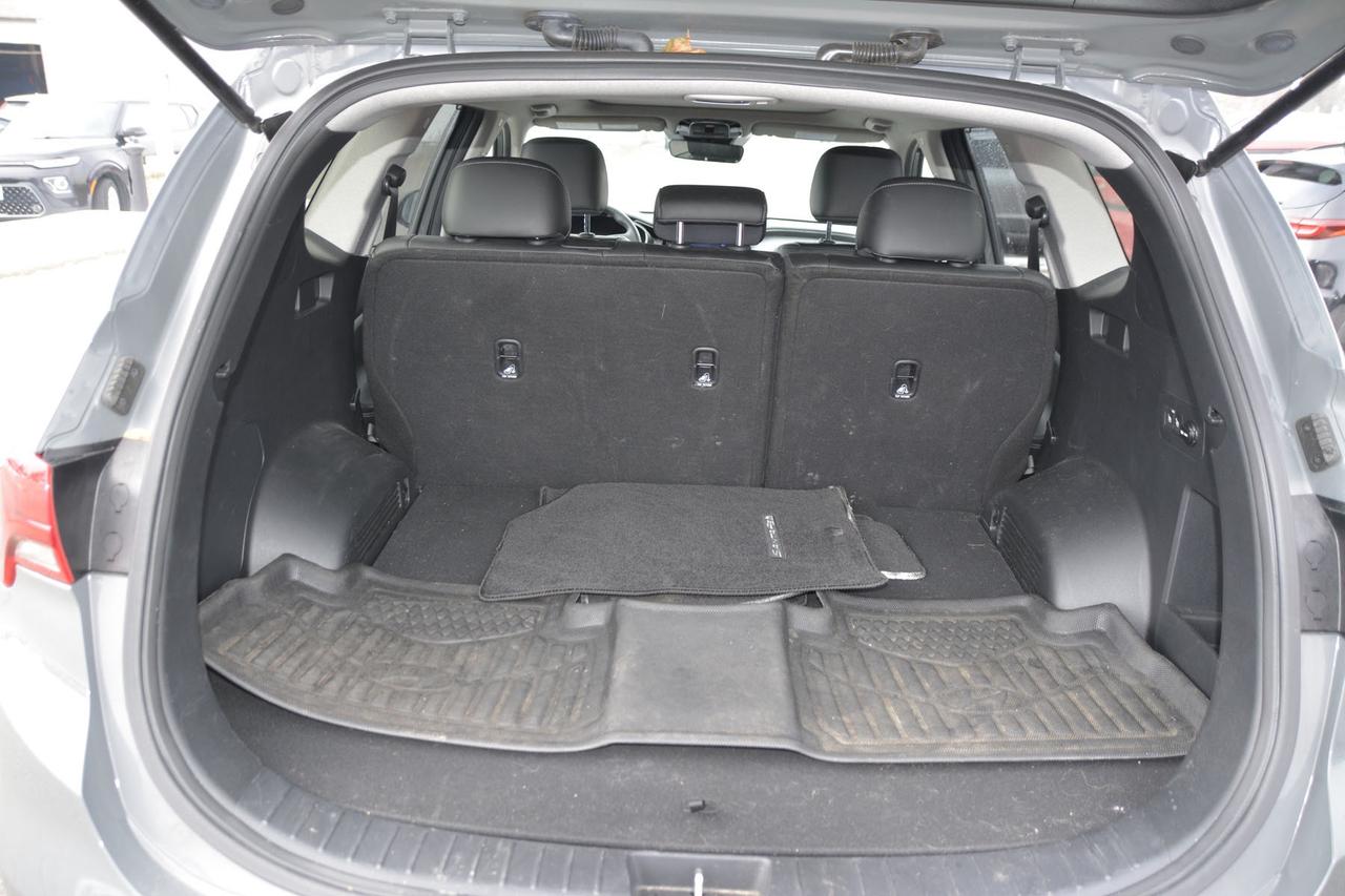 2023 Hyundai Santa Fe Preferred Photo