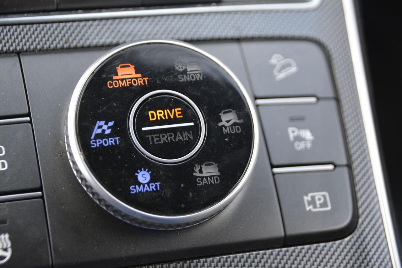 2023 Hyundai Santa Fe Preferred Photo