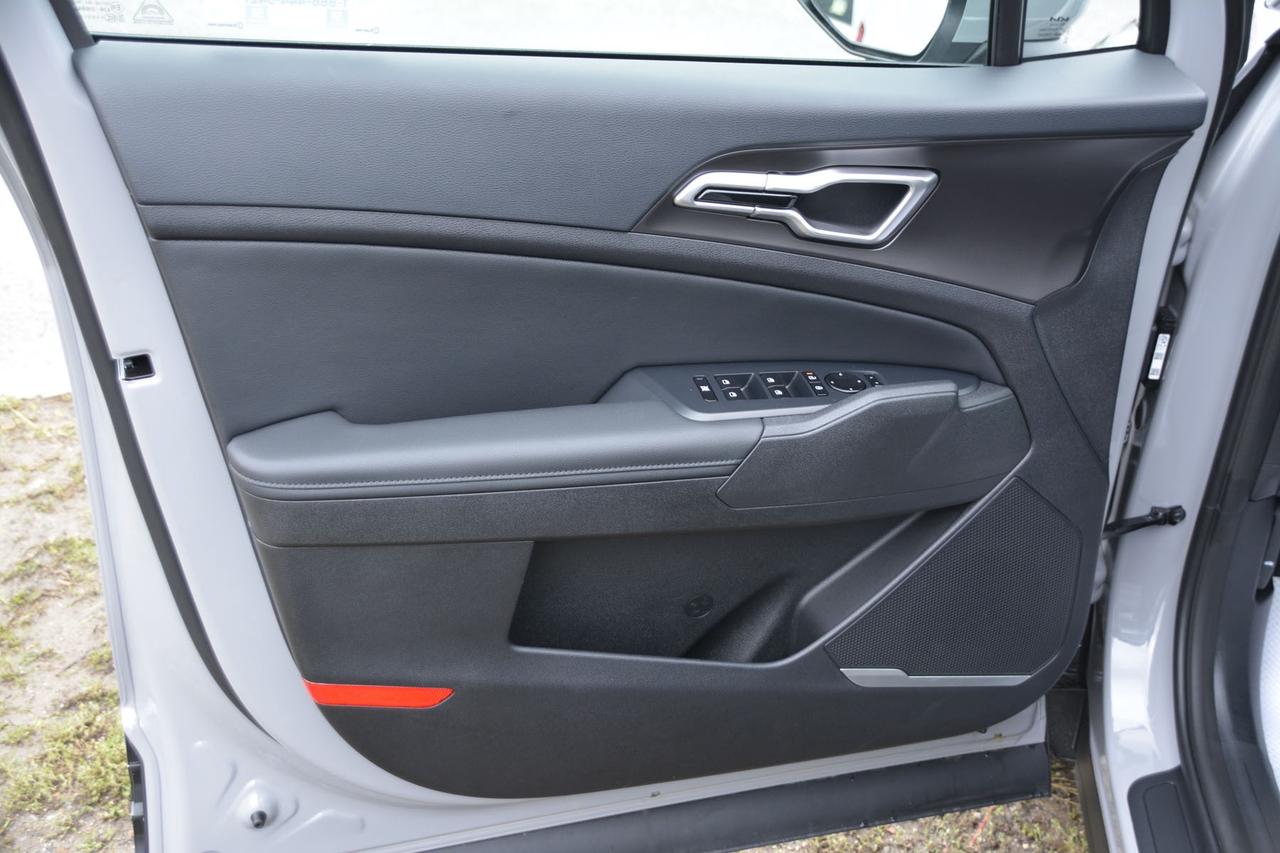 2026 Kia Sportage Hybrid EX Photo