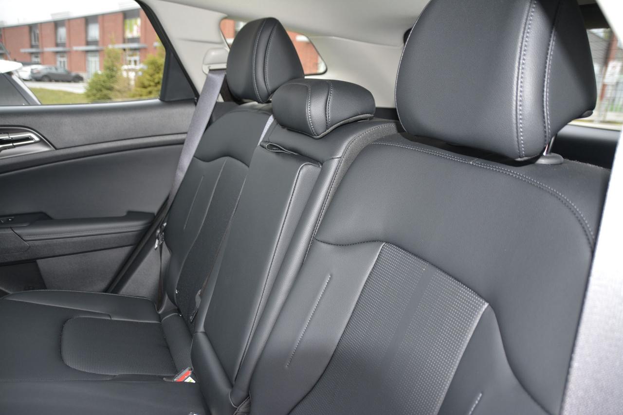 2026 Kia Sportage Hybrid EX Photo