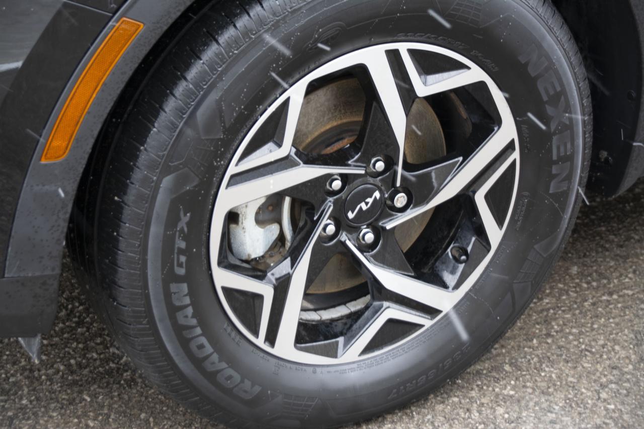 2023 Kia Sportage LX Photo