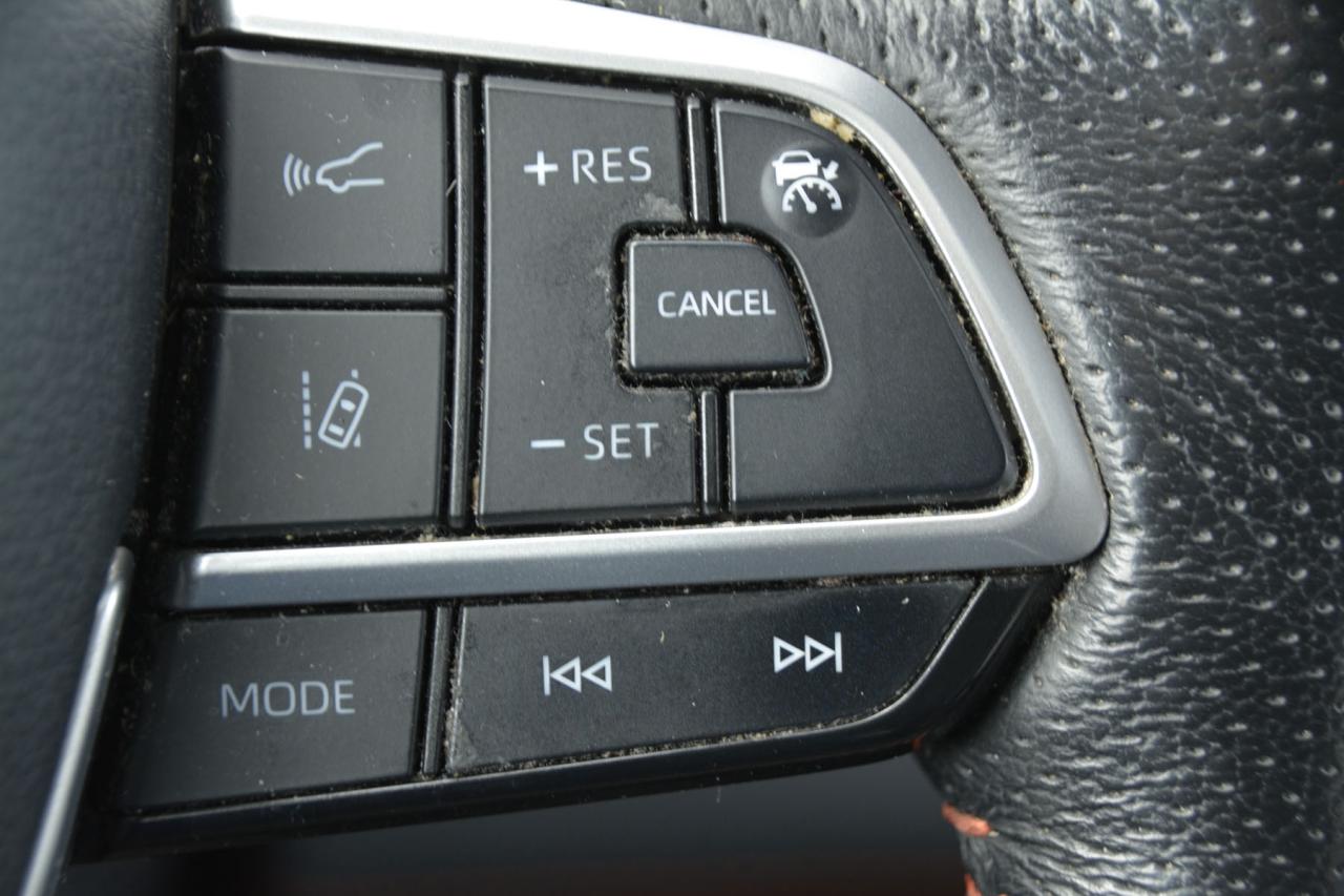 2021 Toyota Sienna 7 PASSENGER Photo