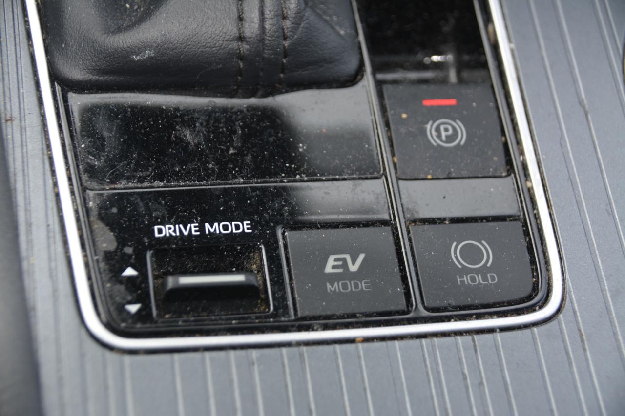 2021 Toyota Sienna 7 PASSENGER Photo