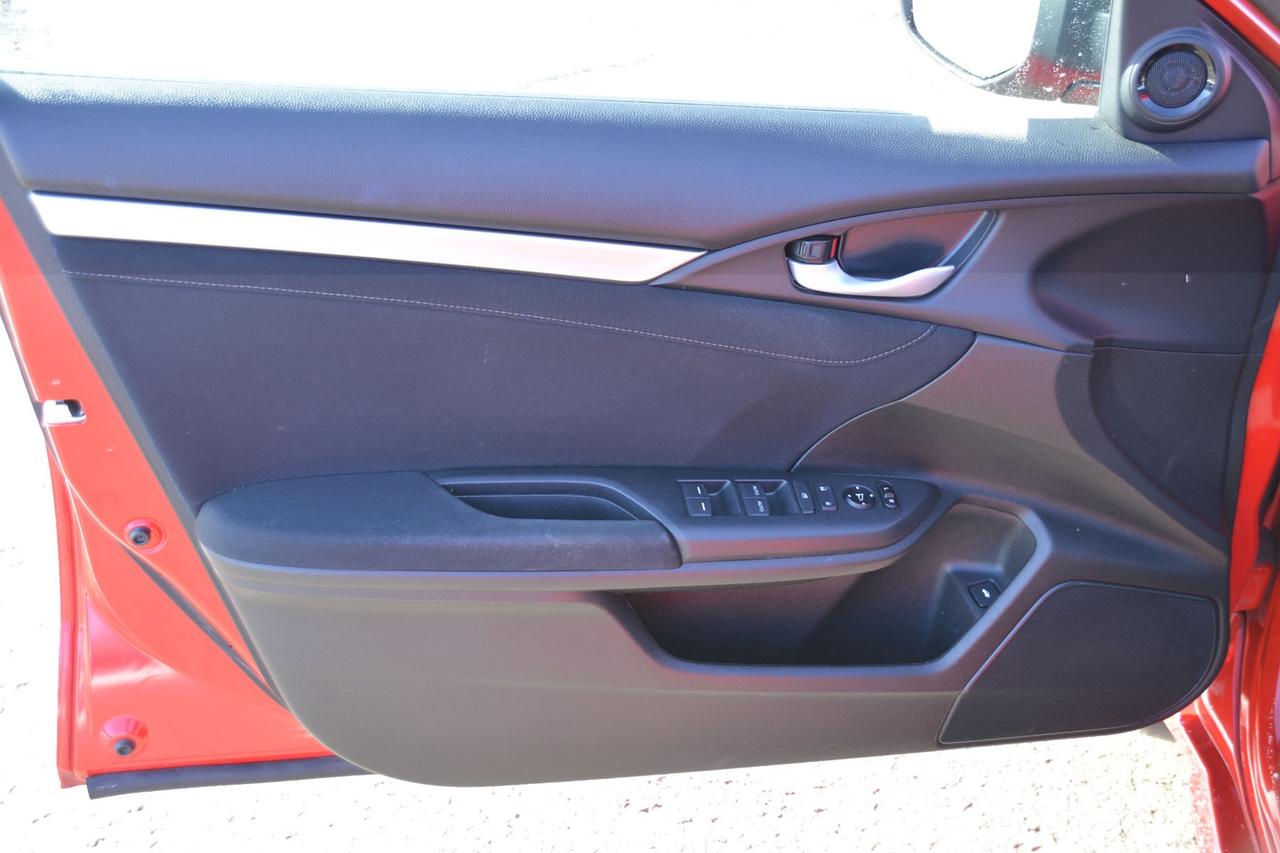 2017 Honda Civic w/Honda Sensing Photo